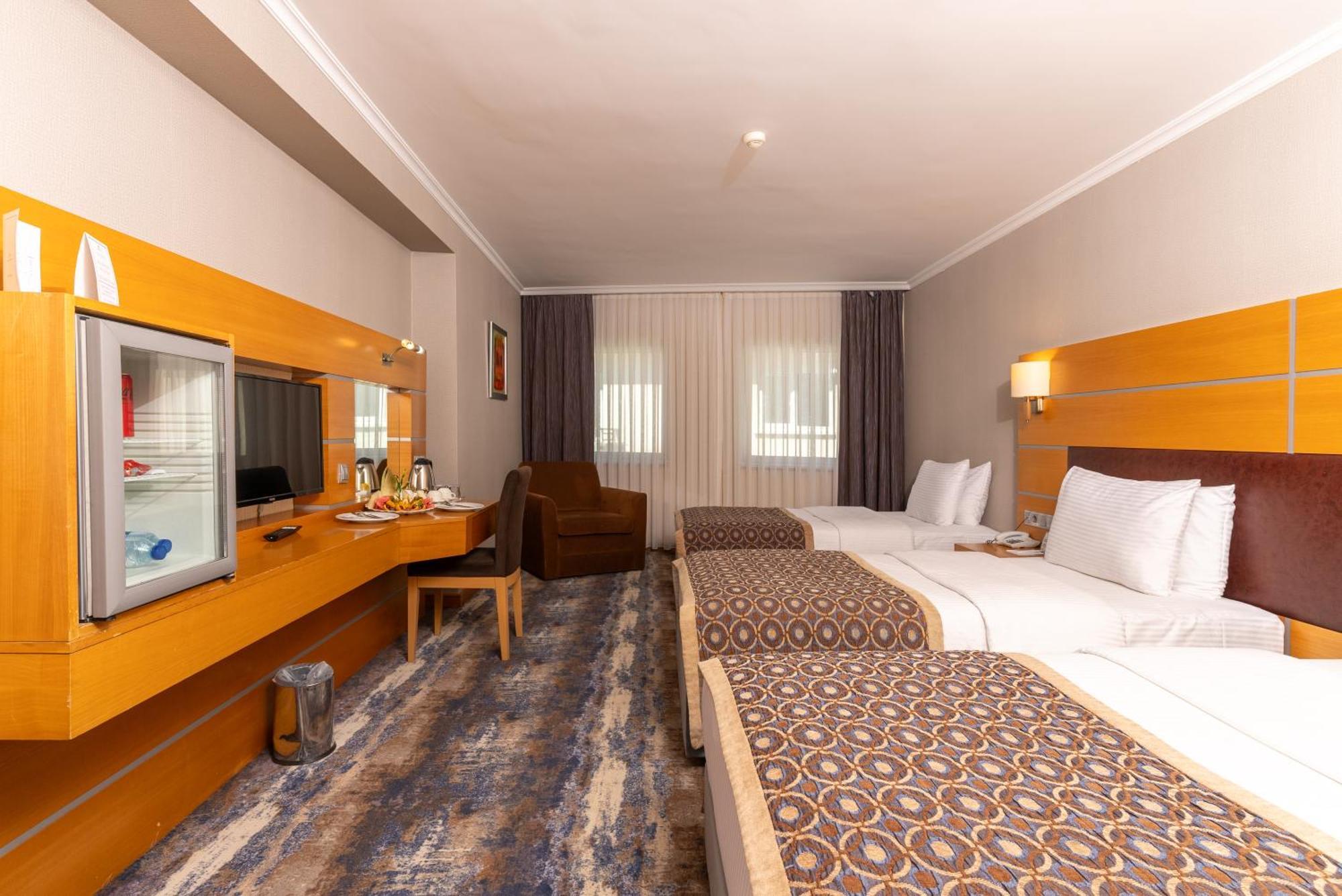 Ankara Plaza Hotel Esterno foto