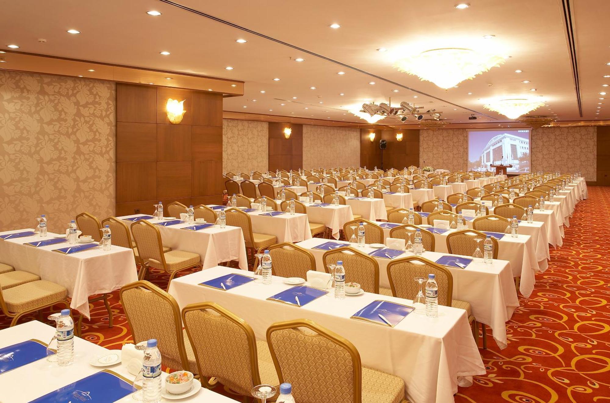 Ankara Plaza Hotel Esterno foto
